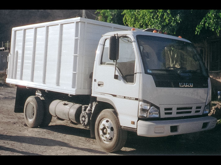 Carrocería Cerrada Camión Izuzu